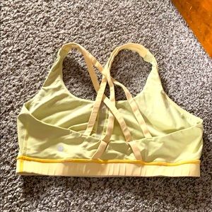 Women’s lululemon lime bra